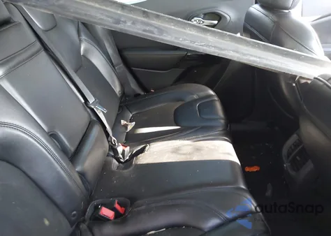 2019 Jeep Cherokee Altitude Fwd из США, поврежденный, VIN 1C4PJLLB1KD285958